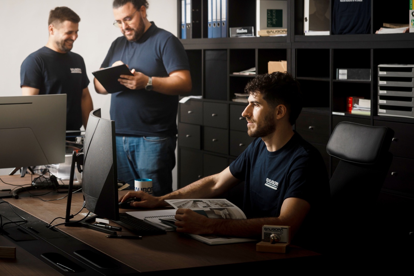 BAUBORA Team bei einer gemeinsamen Projektbesprechung